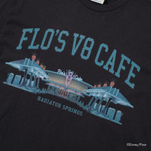 V8 Cafe /Tee